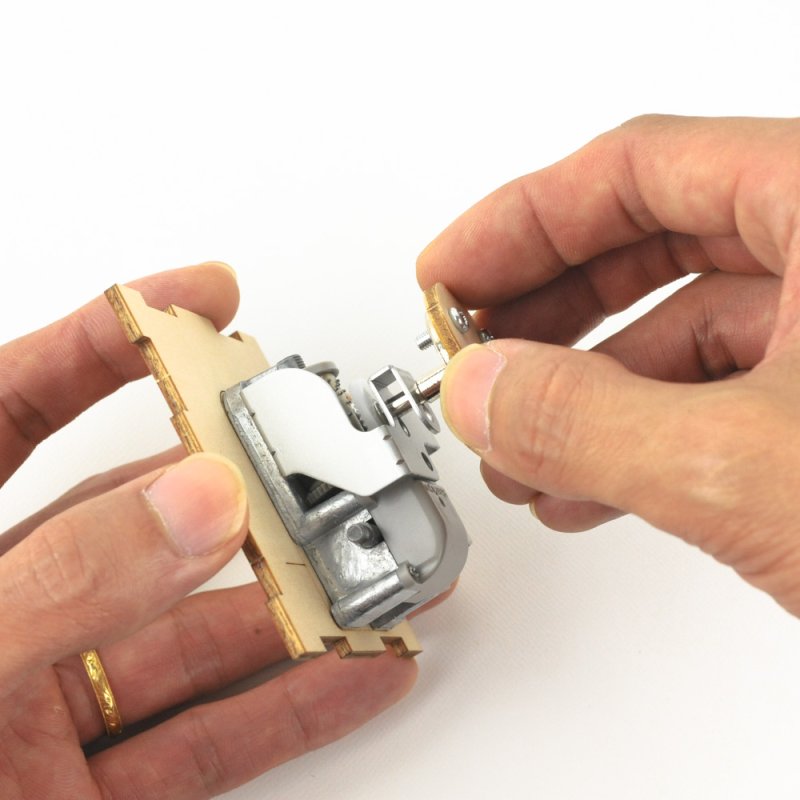 画像4: 【DIY木製パズルキットオルゴール】 メリーゴランド（ナチュラル） (4)